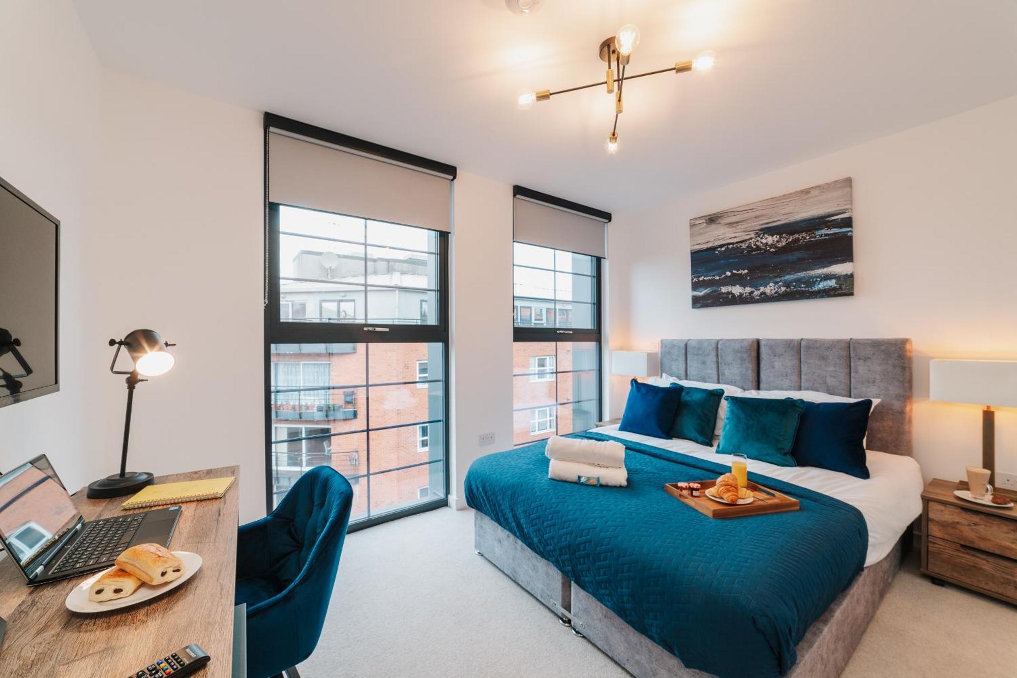 Luxury City & Canal View Stylish Pad, Family, Contractors, Fast Wifi Birmingham Esterno foto